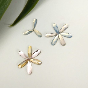 ANDI Микс Стразы Малая капля 6-2мм №02 15шт.