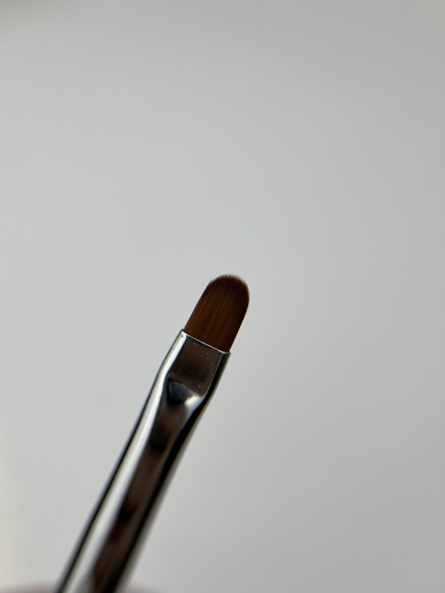 Кисть овал №8 Черная ручка, стразы 2